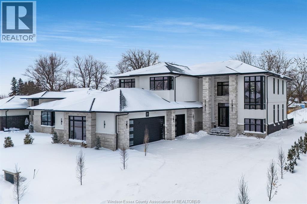 200 Grandview AVENUE, Kingsville