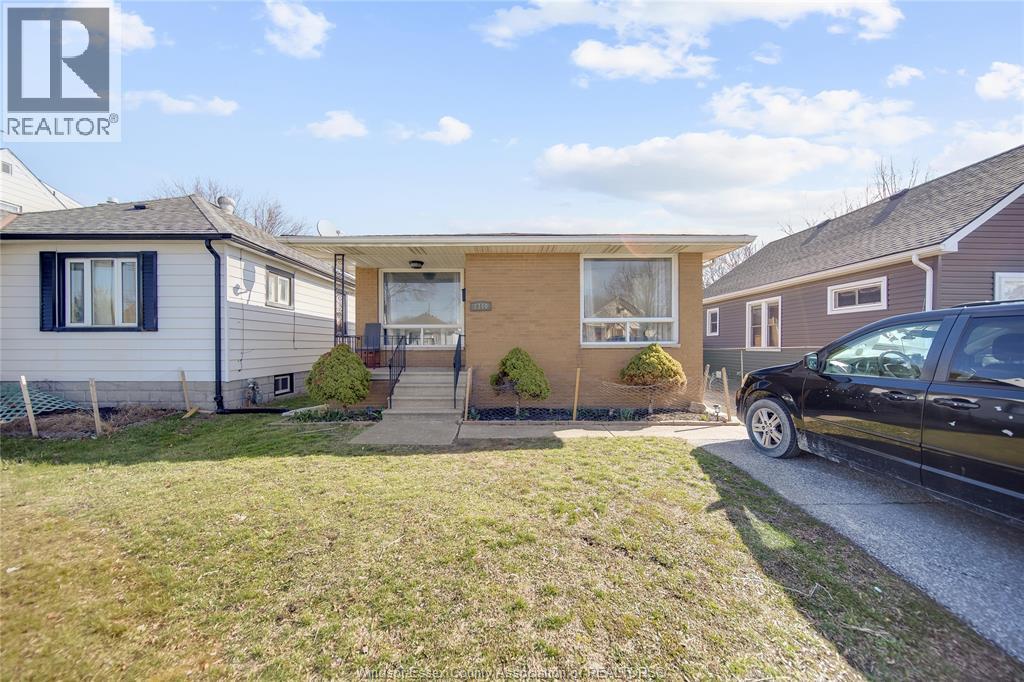2340 GEORGE AVENUE, Windsor