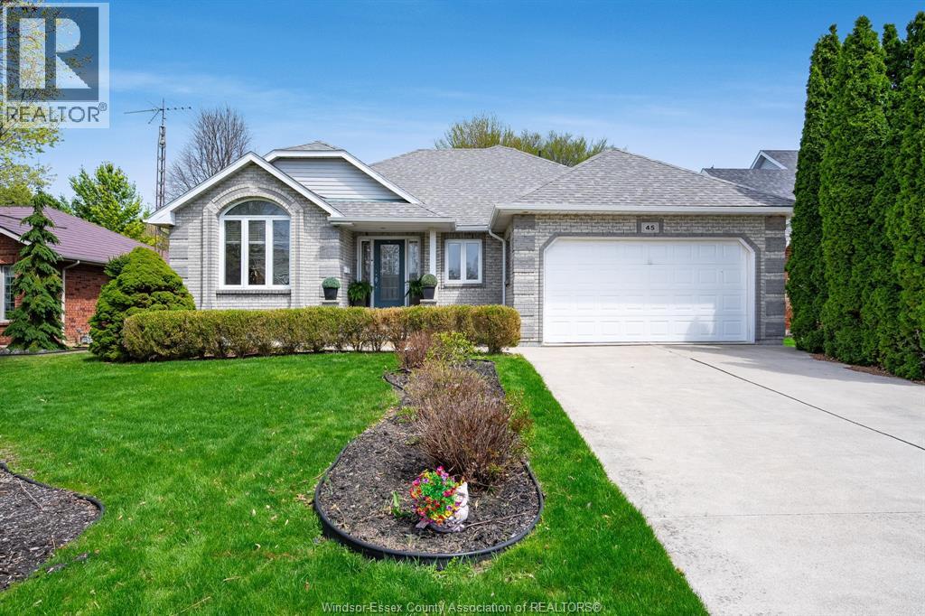 45 Orangewood BOULEVARD, Chatham
