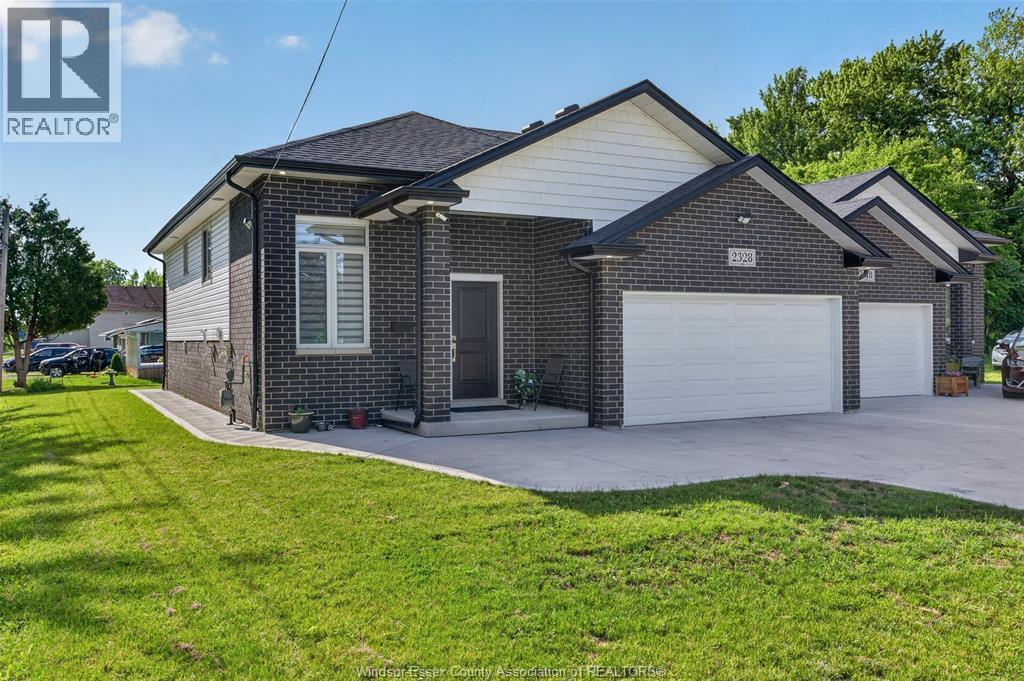 2328 Front ROAD, LaSalle