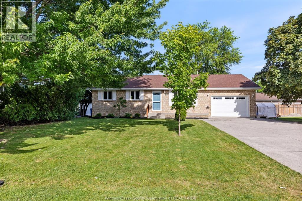 231 OAK STREET, Lakeshore