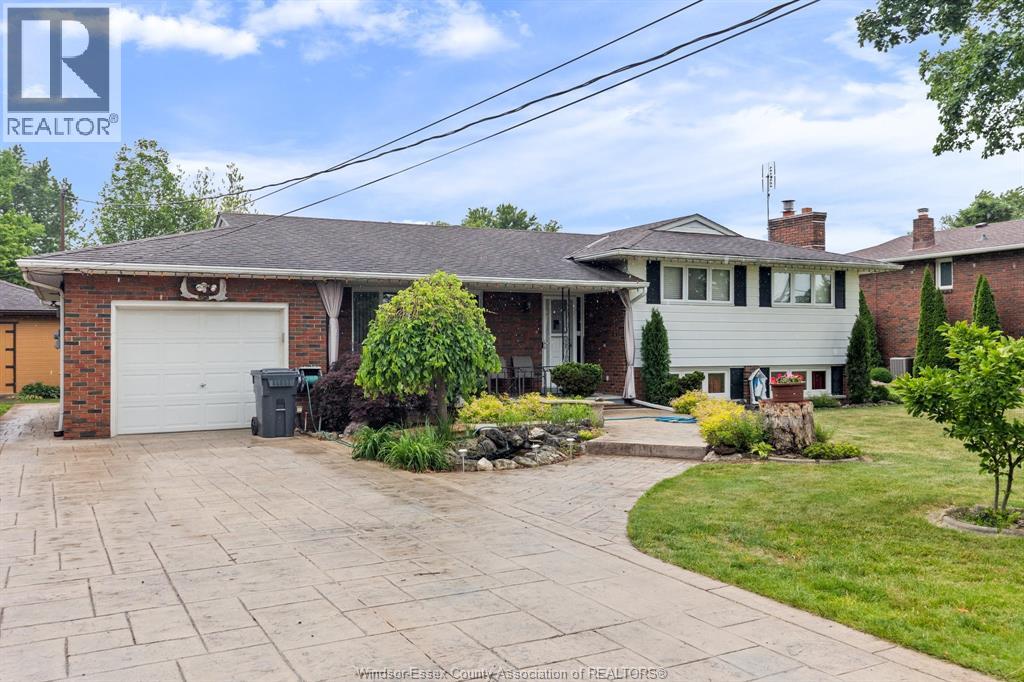 3325 BASELINE ROAD, Windsor