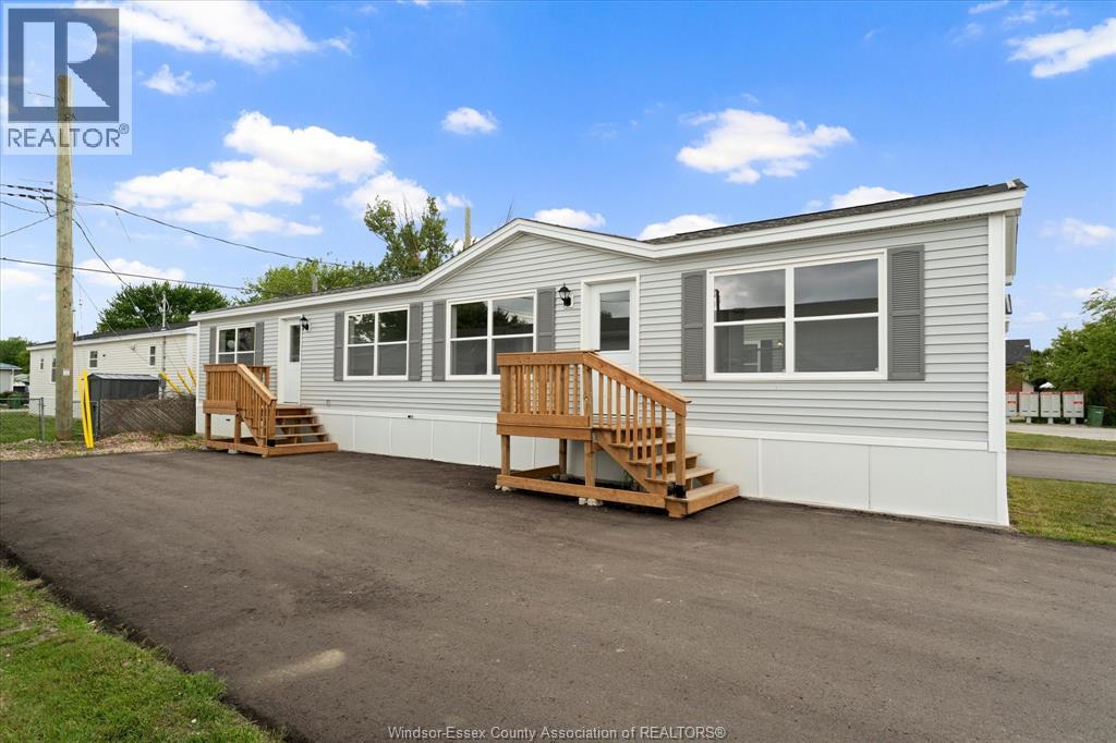 2 LINDA, Lakeshore