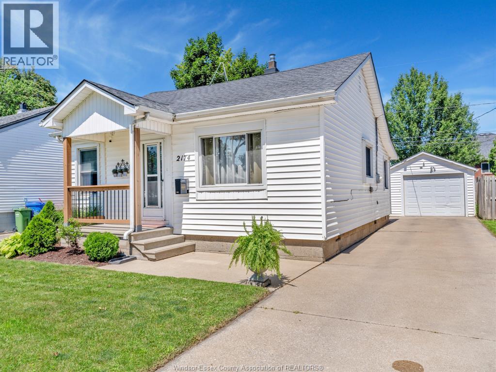 2174 FOREST AVENUE, Windsor