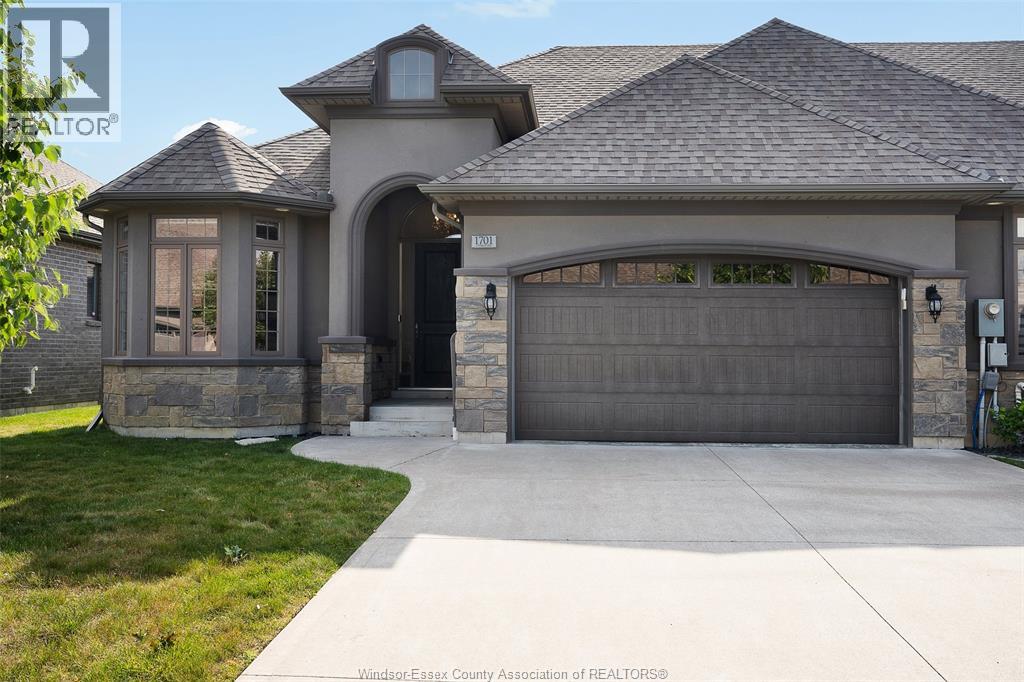 1701 CYPRESS, Windsor