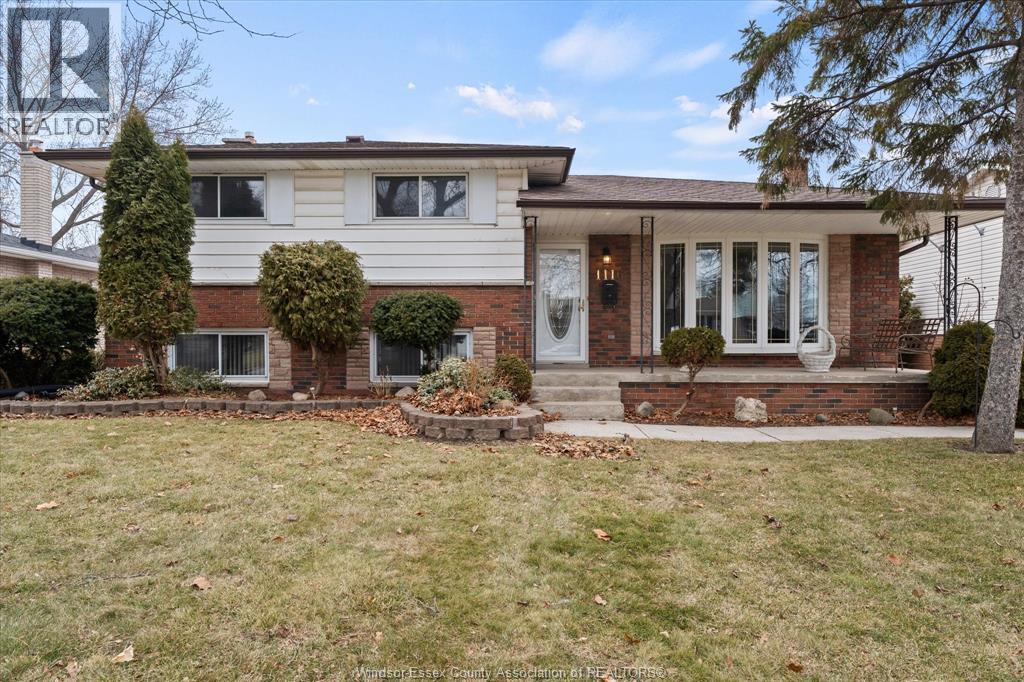1116 SUMACH CRESCENT, Windsor