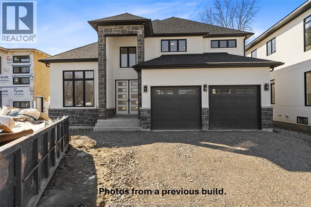 2584 MAYFAIR, LaSalle