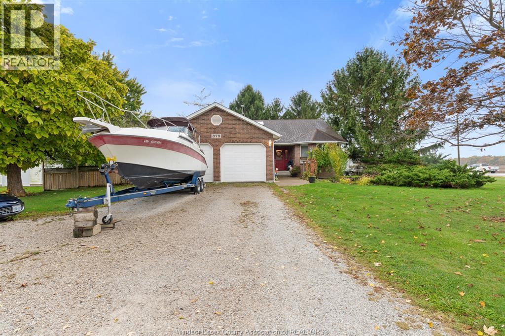 879 ROAD 2 W, Kingsville