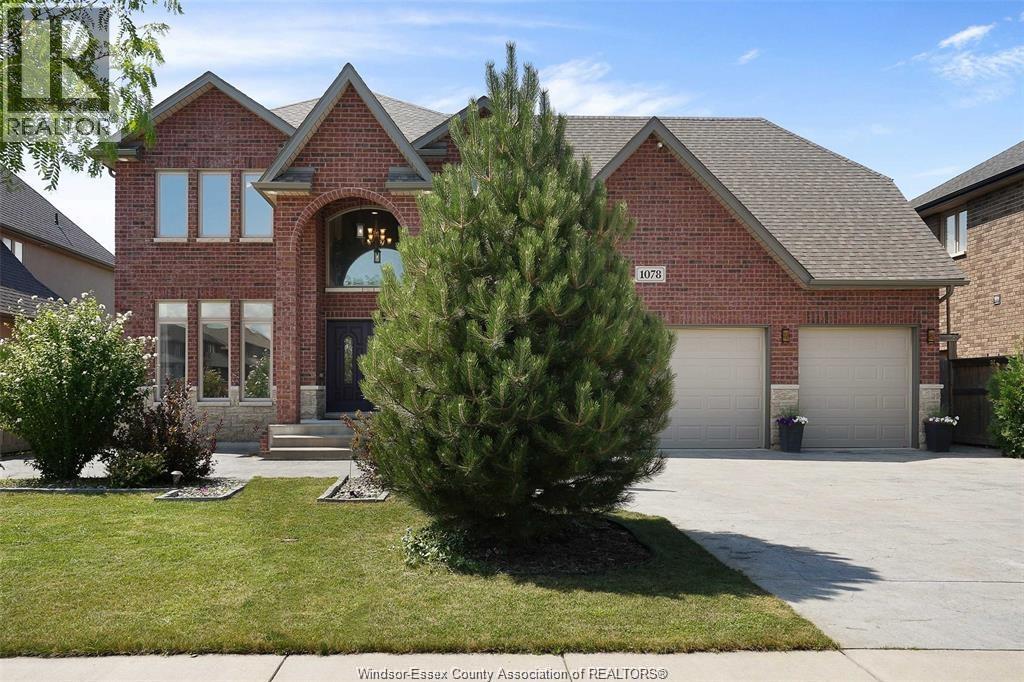 1078 CHARLOTTE CRESCENT, Lakeshore