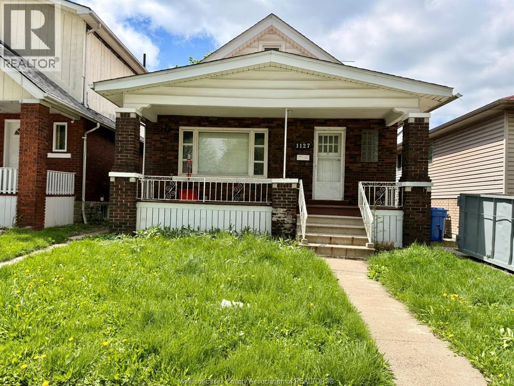 1127 JOSEPHINE AVENUE, Windsor
