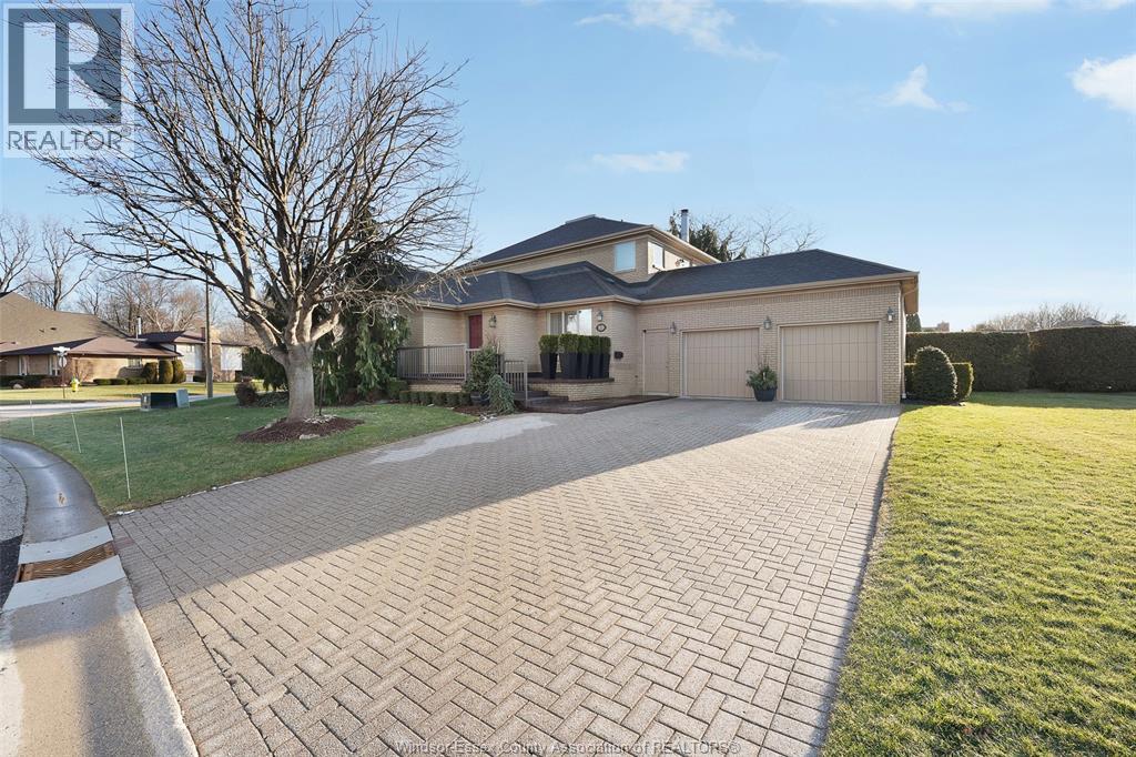 3035 ROWLEY PARK DRIVE, Kingsville
