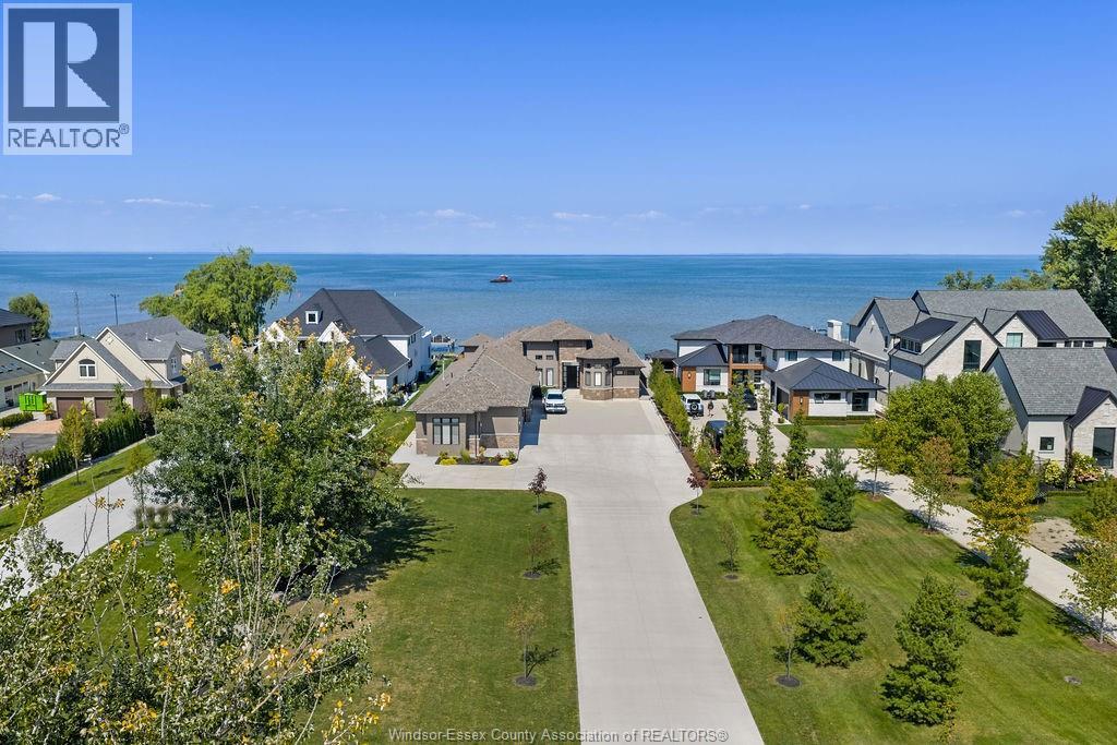 1014 LILYDALE, Lakeshore