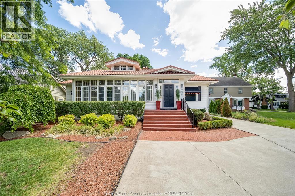 7341 RIVERSIDE DRIVE East, Windsor