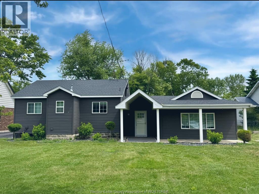 1052 COUNTY RD 22, Lakeshore