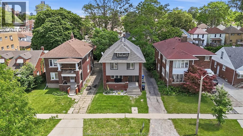 326-328 PARTINGTON AVENUE, Windsor