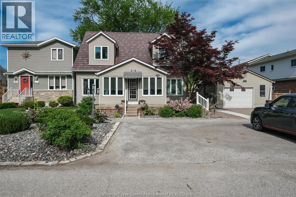 458 JOHN M, Windsor
