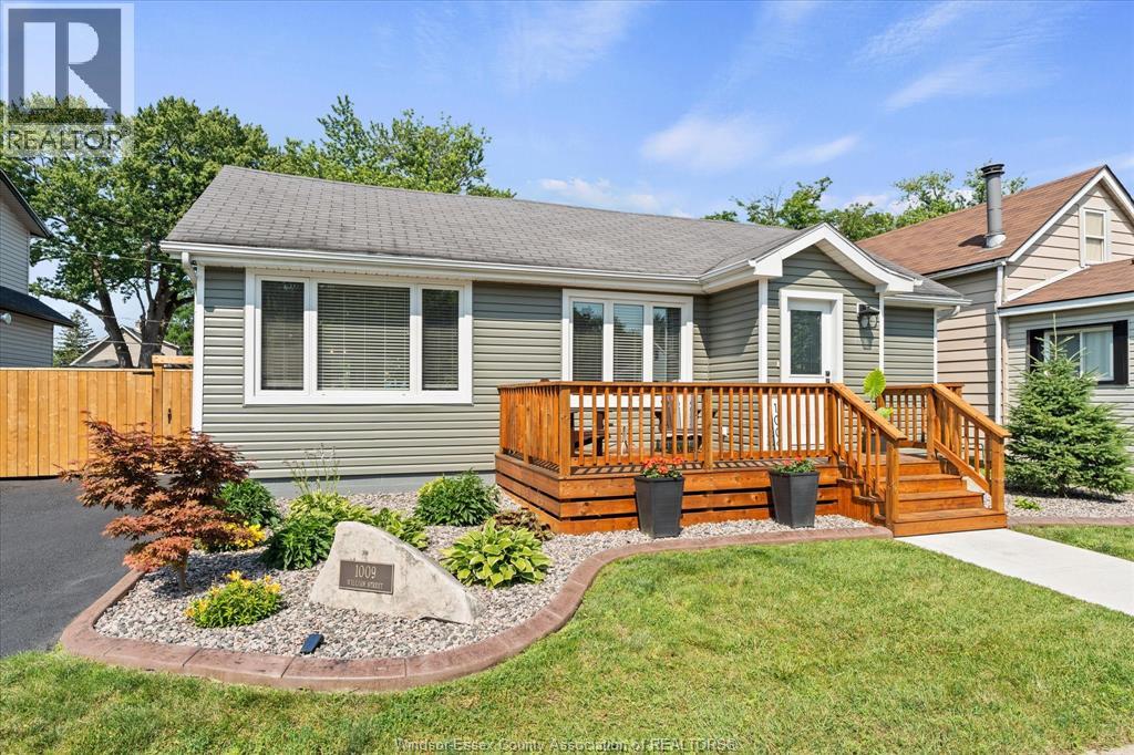 1009 WILLIAM ST, Tecumseh