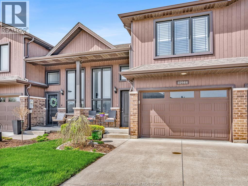11944 THISTLEDOWN, Windsor