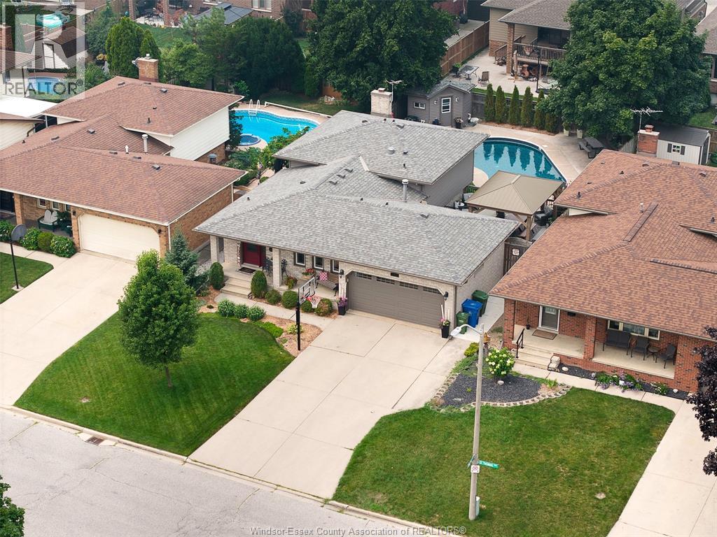 12057 St. Thomas, Tecumseh