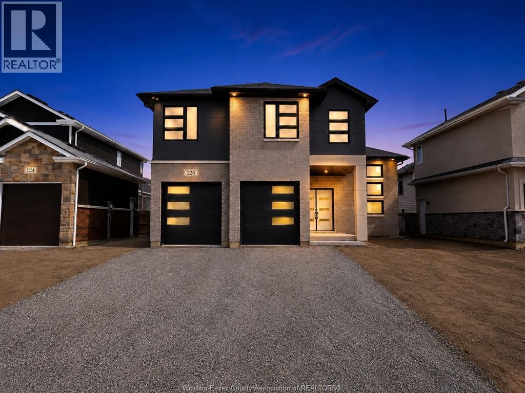 83 Bloomington Way, Chatham