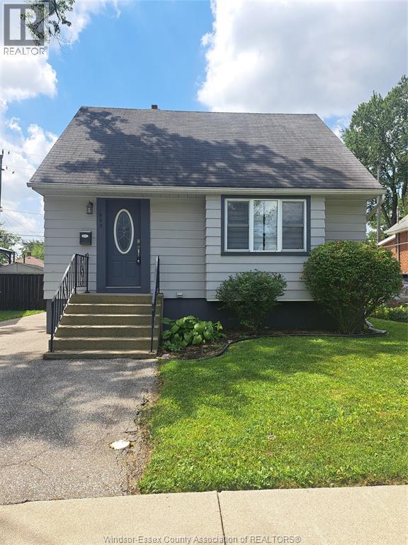 1953 FRANCOIS ROAD, Windsor