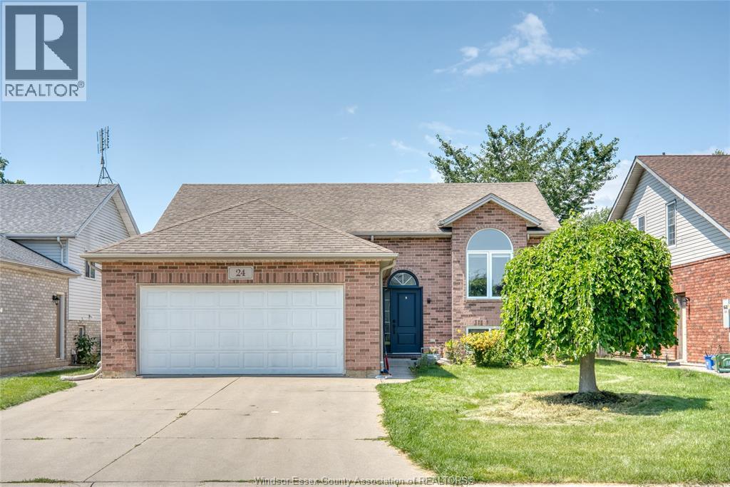 24 BRIARWOOD, Essex