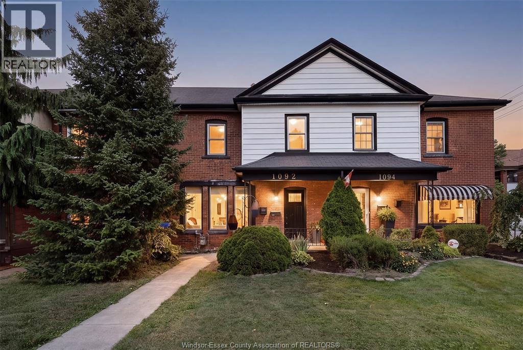 1092 MONMOUTH, Windsor