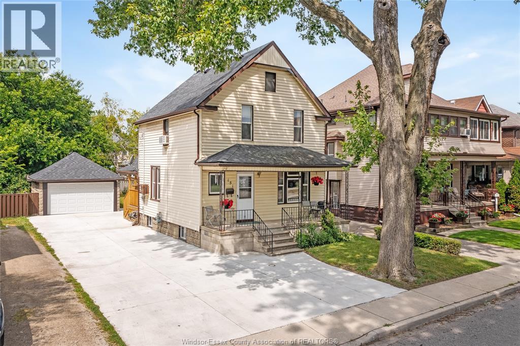 151 CURRY AVE, Windsor