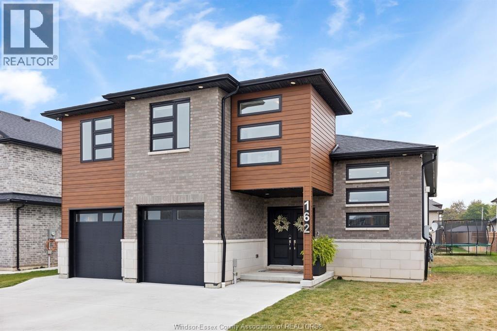 162 SUMMER STREET, Belle River