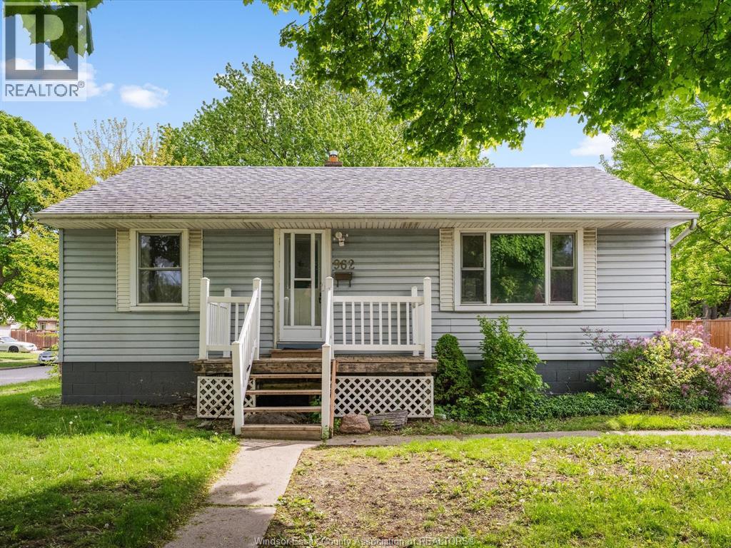 962 MERRITT, Windsor