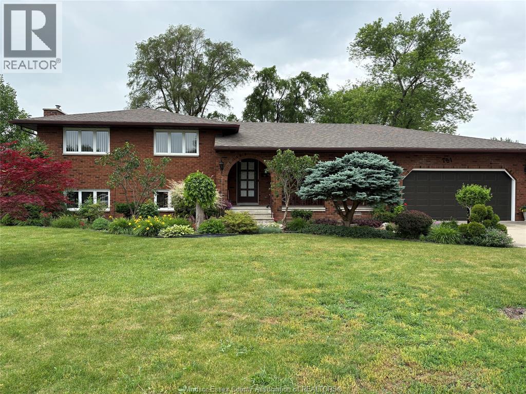 781 BEDFORD, Windsor
