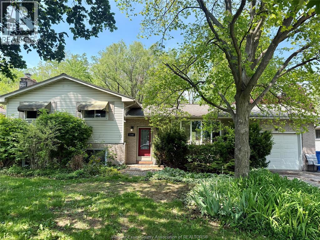 2240 BONDY AVENUE, LaSalle