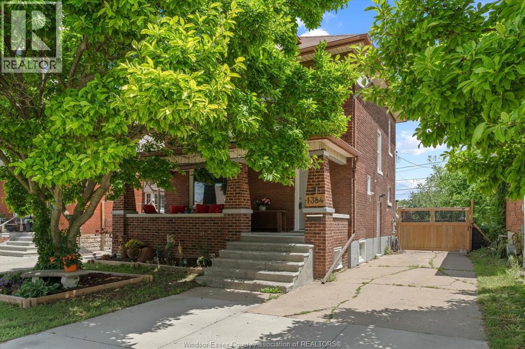 1384 PILLETTE ROAD, Windsor