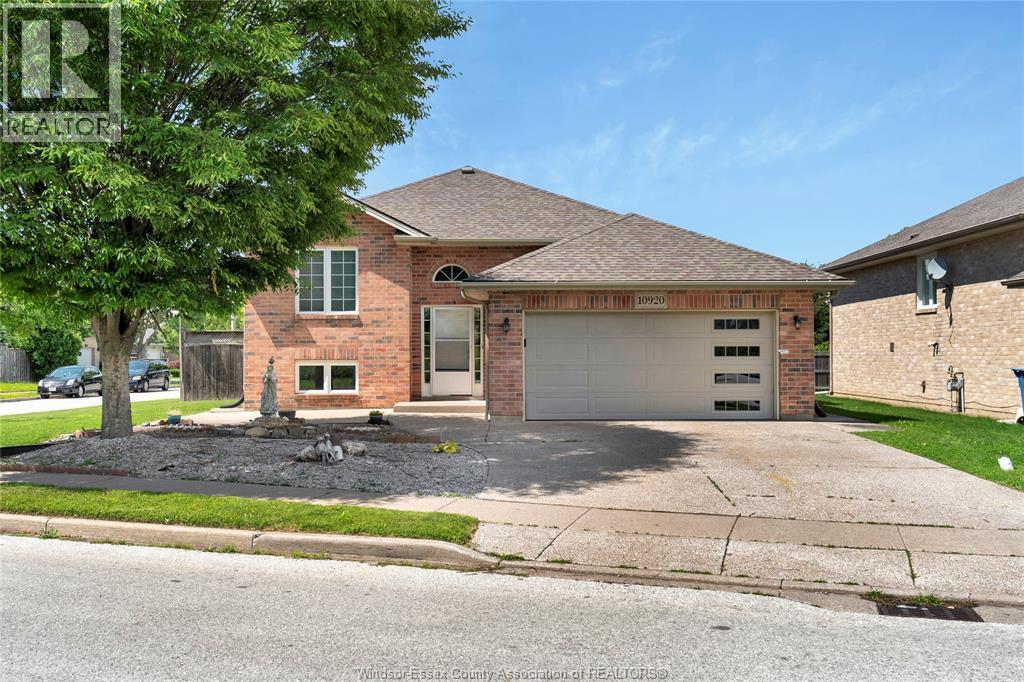 10920 SPRINGHOLLOW DRIVE, Windsor