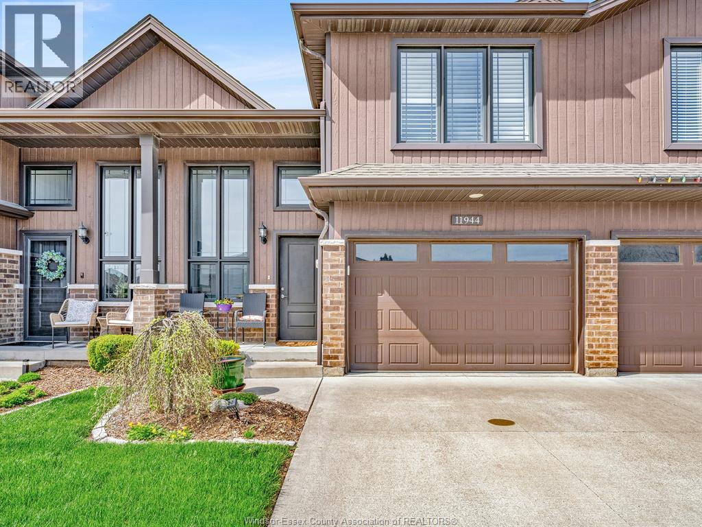 11944 THISTLEDOWN, Windsor