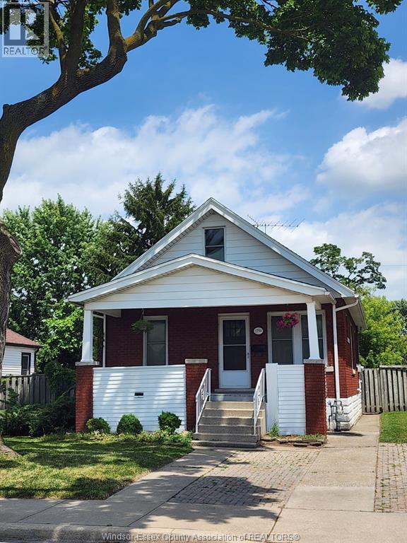 1794 HALL AVENUE, Windsor