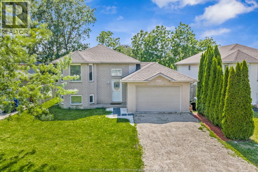 3711 MAGUIRE, Windsor