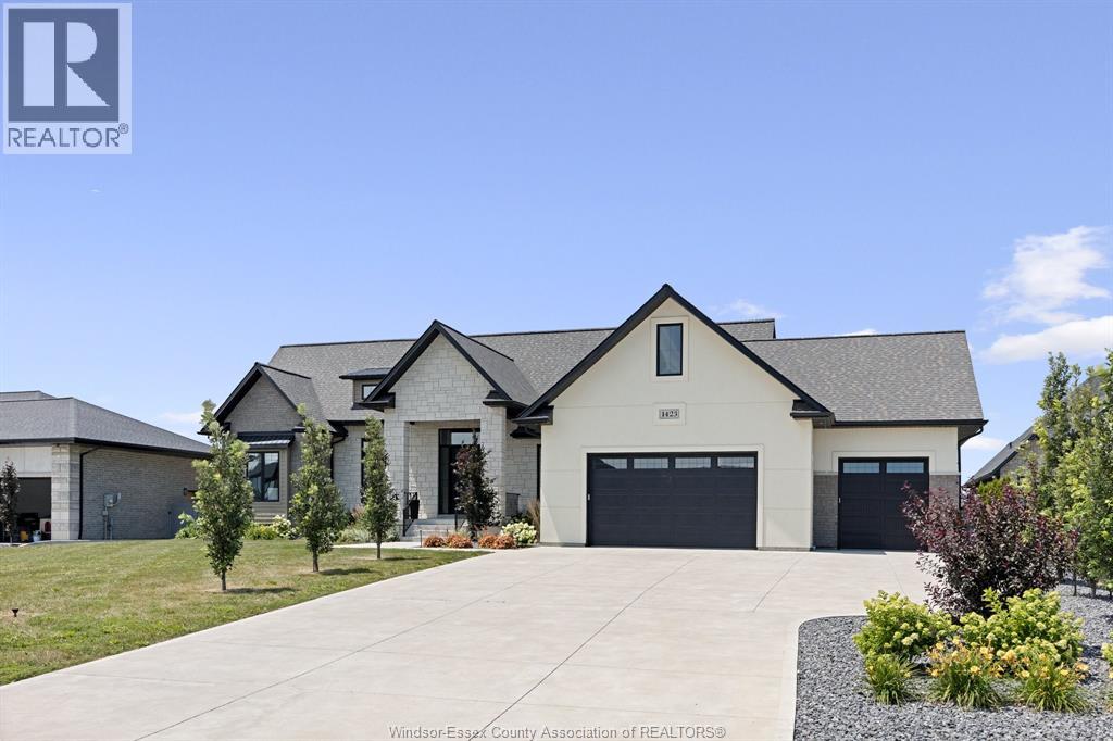 1423 MULLINS DRIVE, Lakeshore