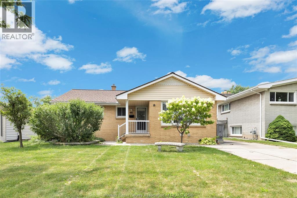 465 CHRISTOPHER, Windsor