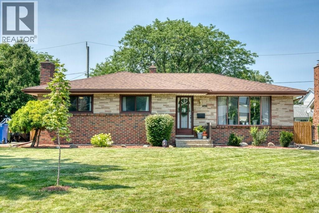 4130 MOUNT SINAI CRESCENT, Windsor