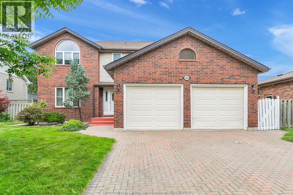 2862 MANGIN CRESCENT, Windsor