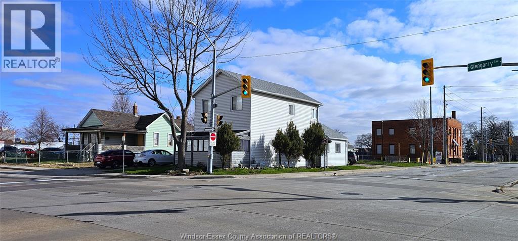 194 GLENGARRY AVENUE, Windsor