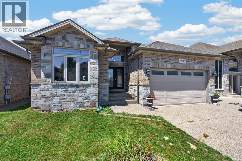 3945 ZANZIBAR CRESCENT, Windsor