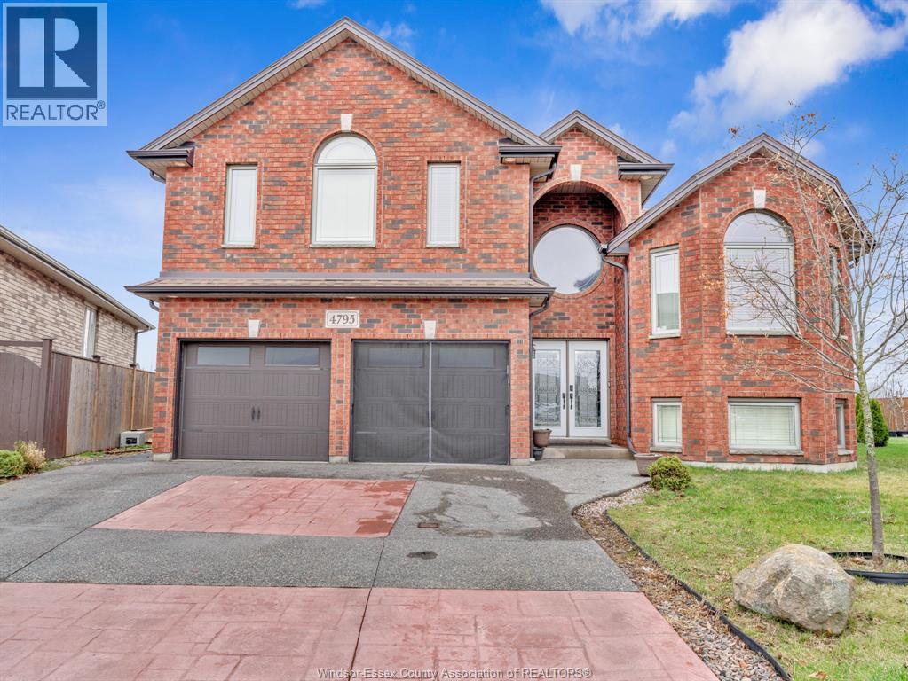 4795 PERIWINKLE CRESCENT, Windsor