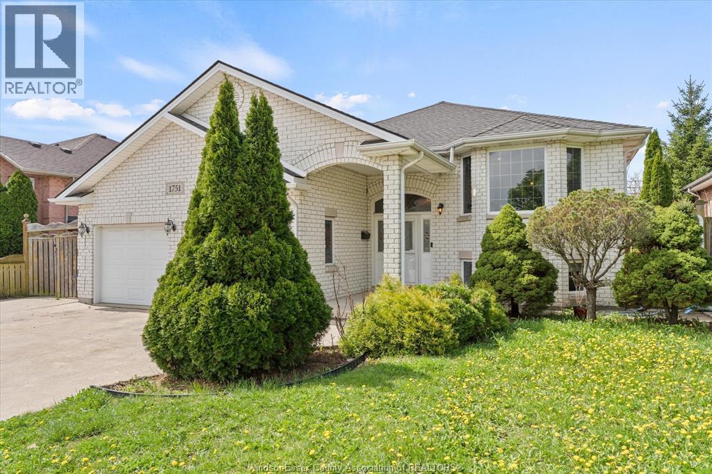 1751 RANKIN, Windsor