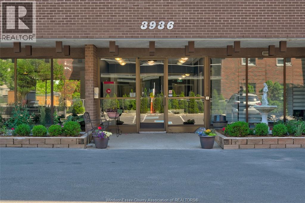 3936 WYANDOTTE STREET East UnitNo. 713, Windsor