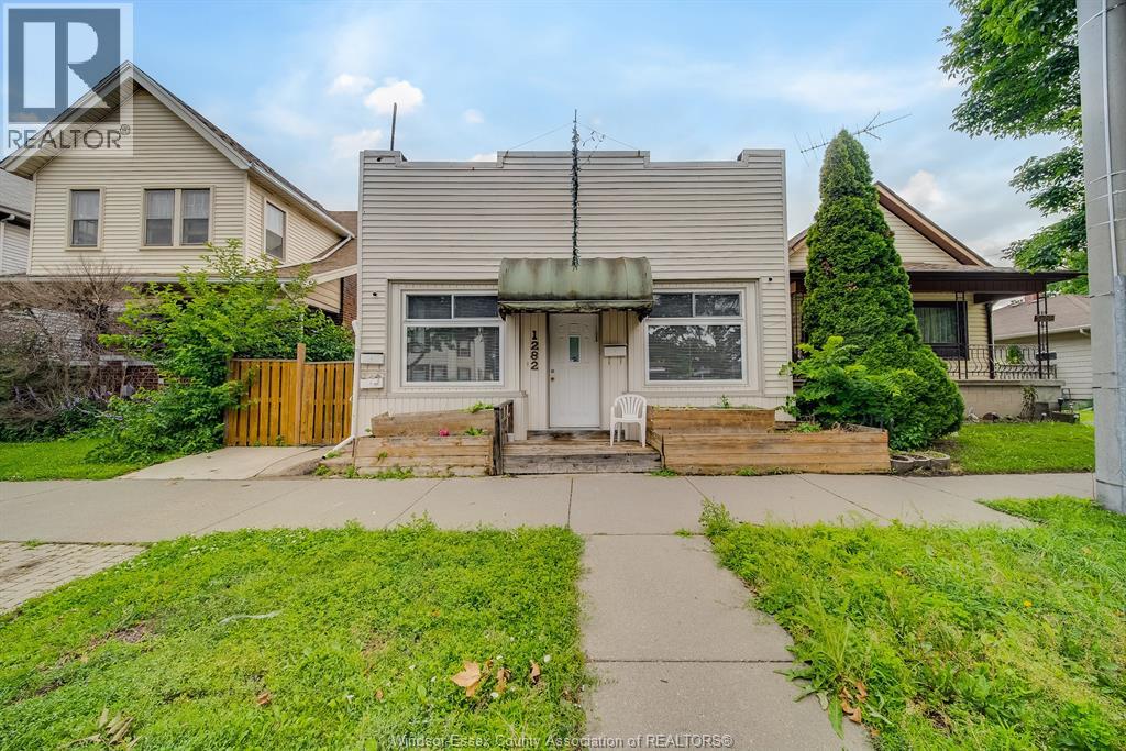 1282 GEORGE AVENUE, Windsor