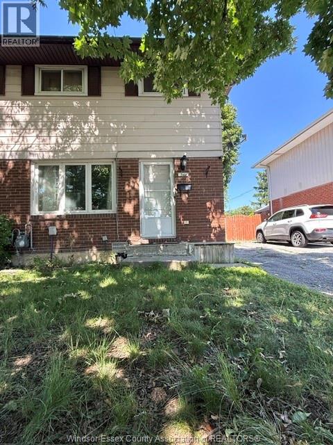 1566 CURRY AVENUE, Windsor