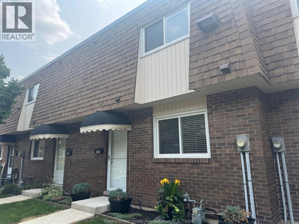 5458 LASSALINE AVENUE, Windsor