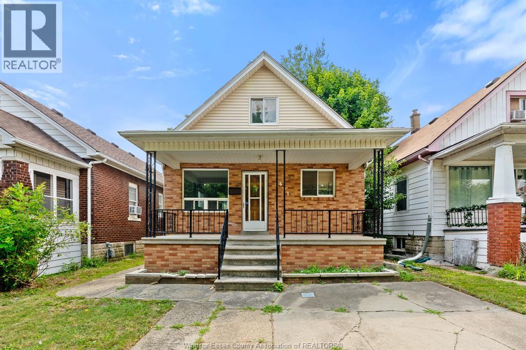 691 RANDOLPH, Windsor